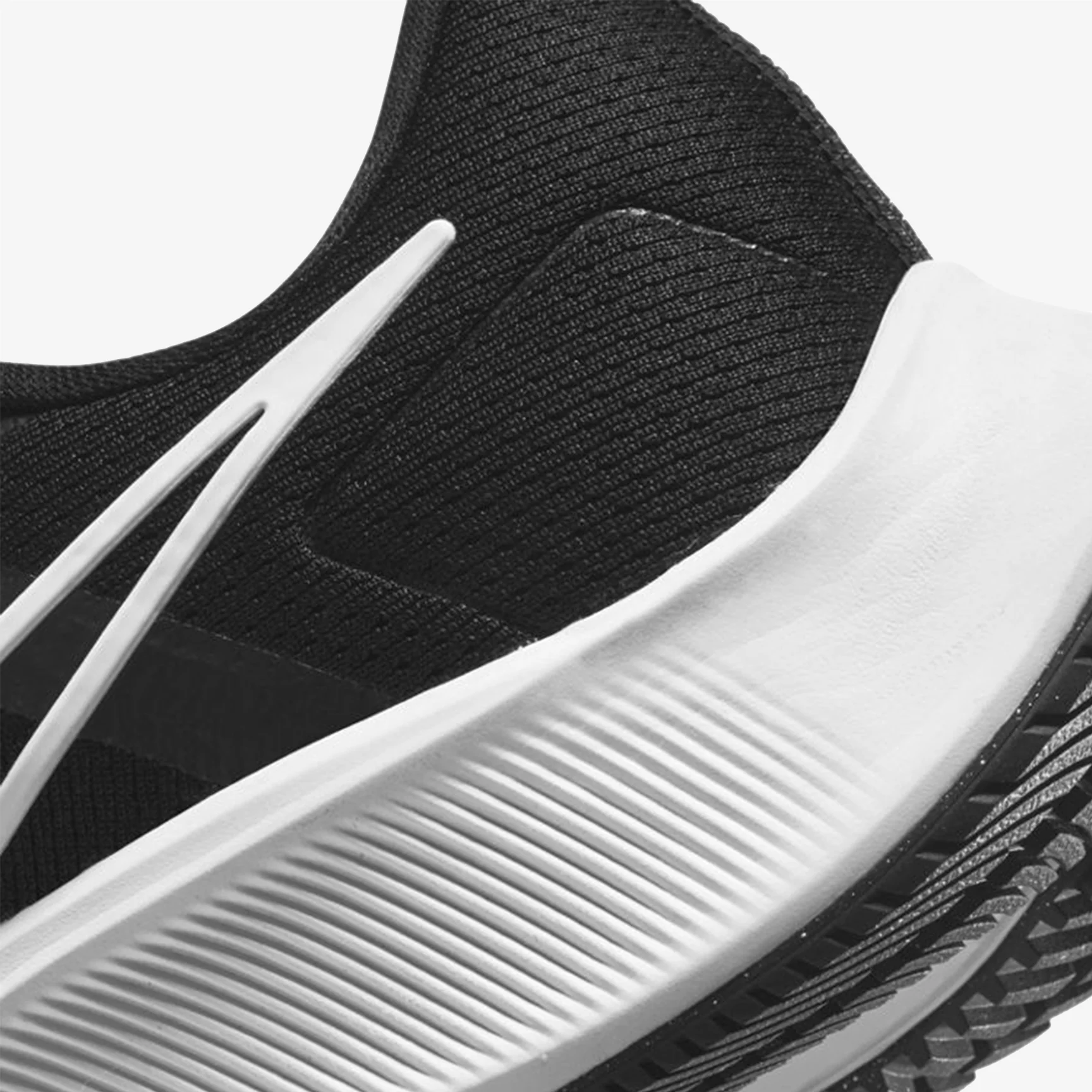 NIKE AIR ZOOM PEGASUS 38 - Image 7