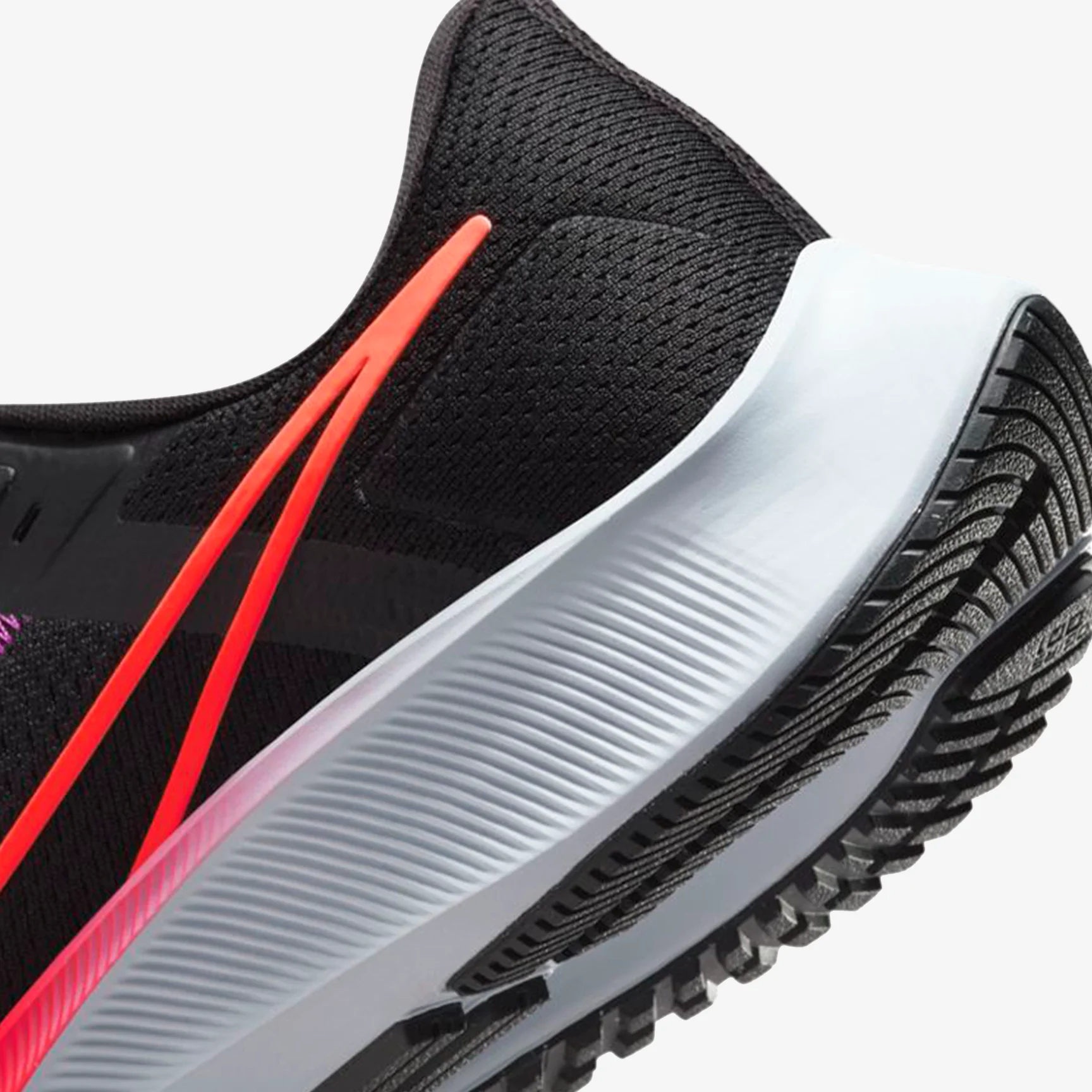 NIKE AIR ZOOM PEGASUS 38 - Image 2