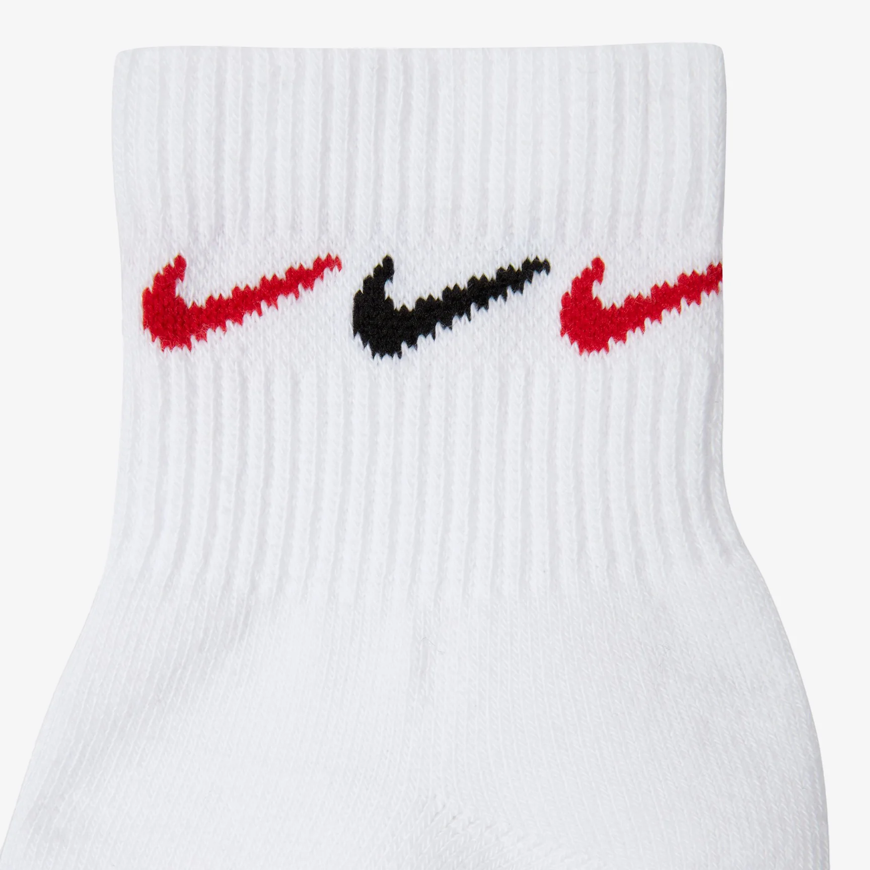 NIKE EVERYDAY PLUS SOCKS (3 PACKS) - Image 4