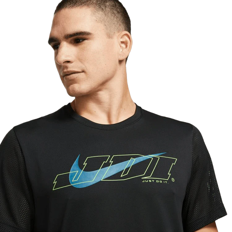 NIKE SPORT CLASH T-SHIRT - Image 4