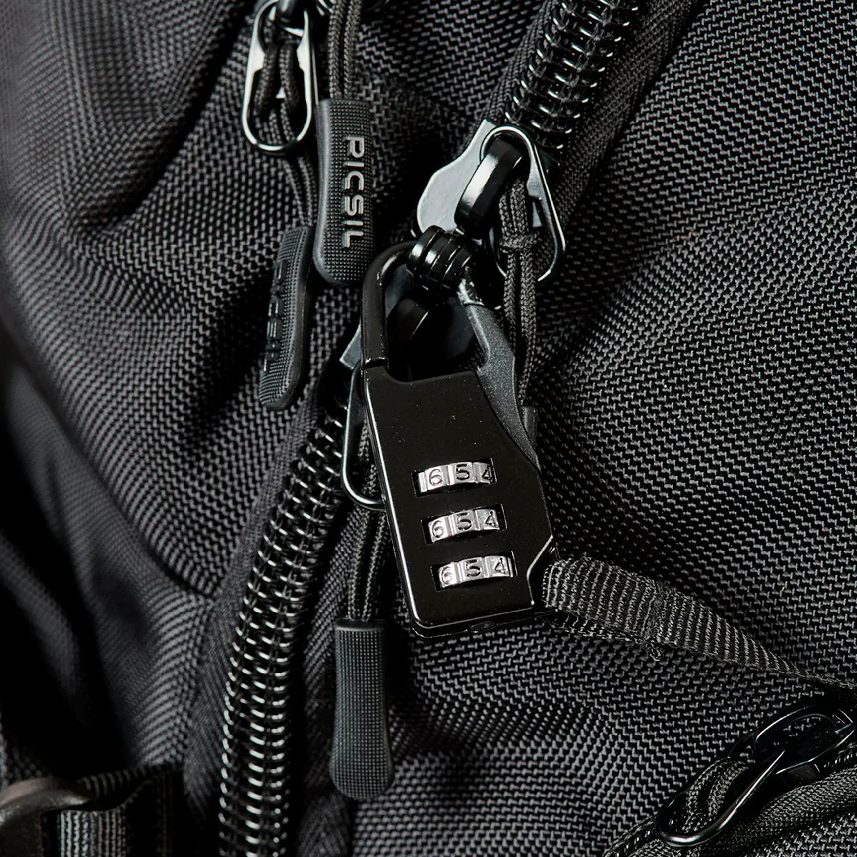 PICSIL TACTICAL WATERPROOF BACKPACK 45L - Image 5