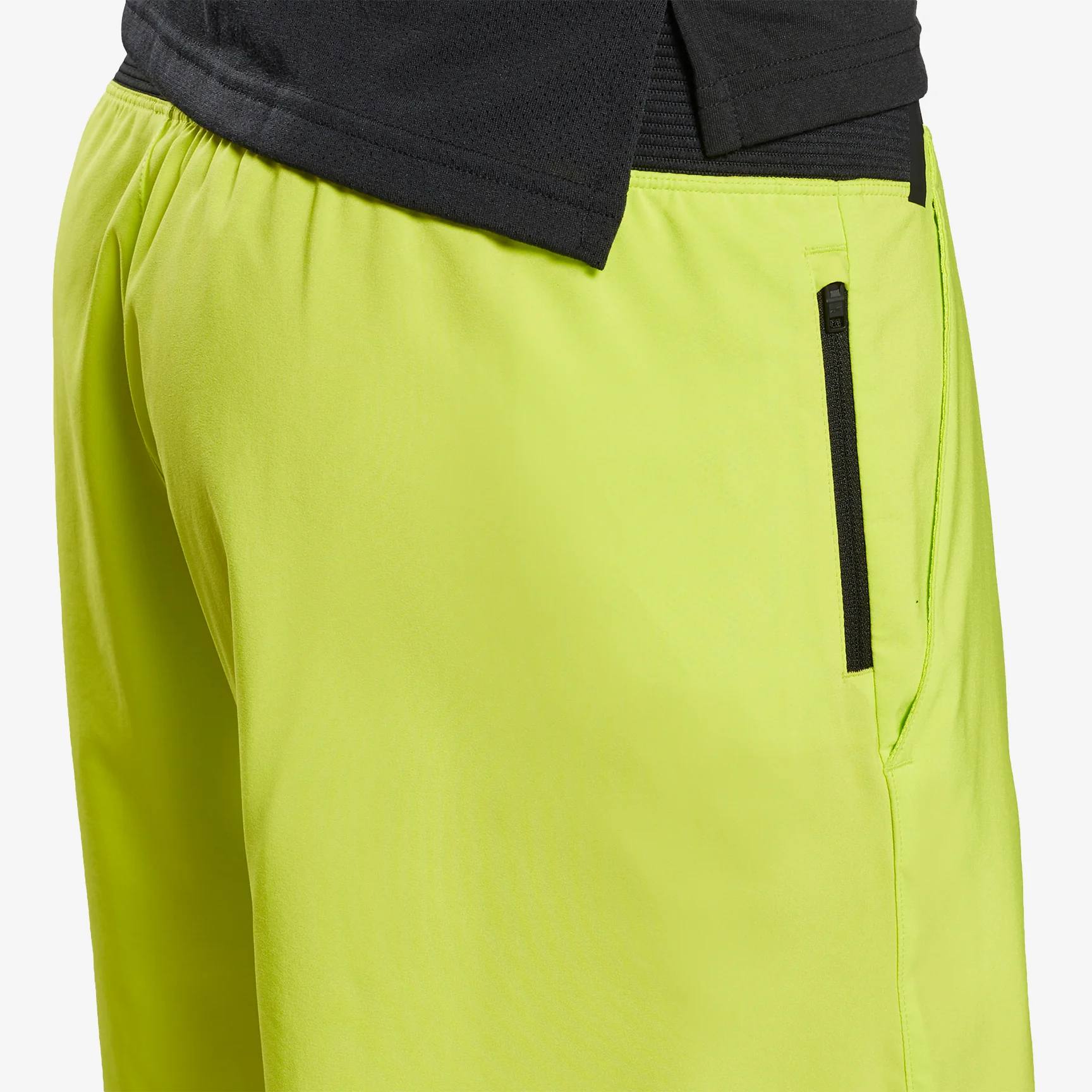 REEBOK EPIC LIGHTWEIGHT GRAPHIC SHORTS - Image 4
