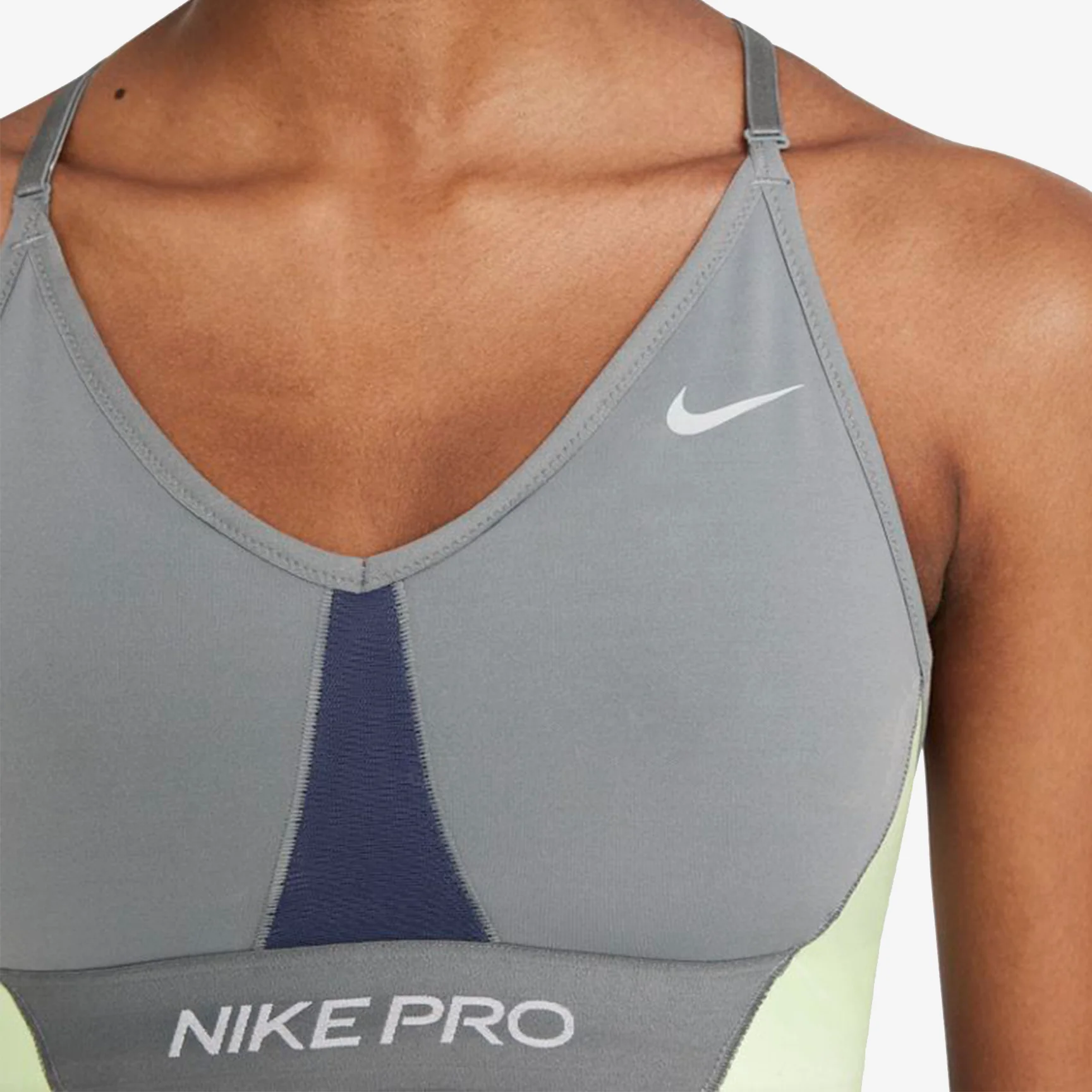 TOP NIKE PRO DRI-FIT INDY - LOW IMPACT - Image 3