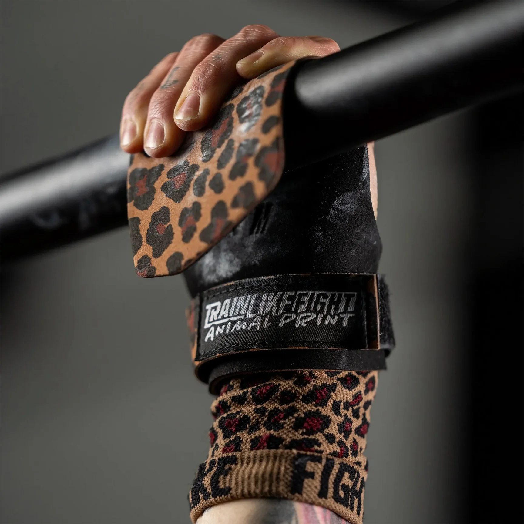 TRAINLIKEFIGHT  ICON LEOPARD GRIPS - Image 2