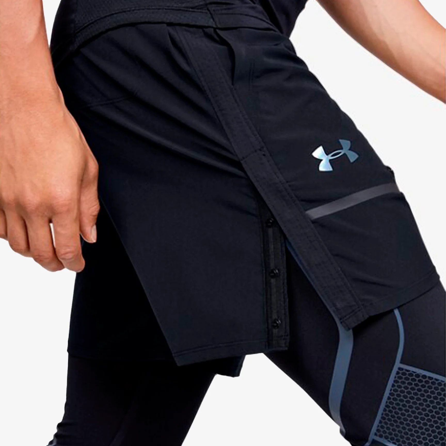 UNDER ARMOUR PERPETUAL TRAIN SHORT - Image 2