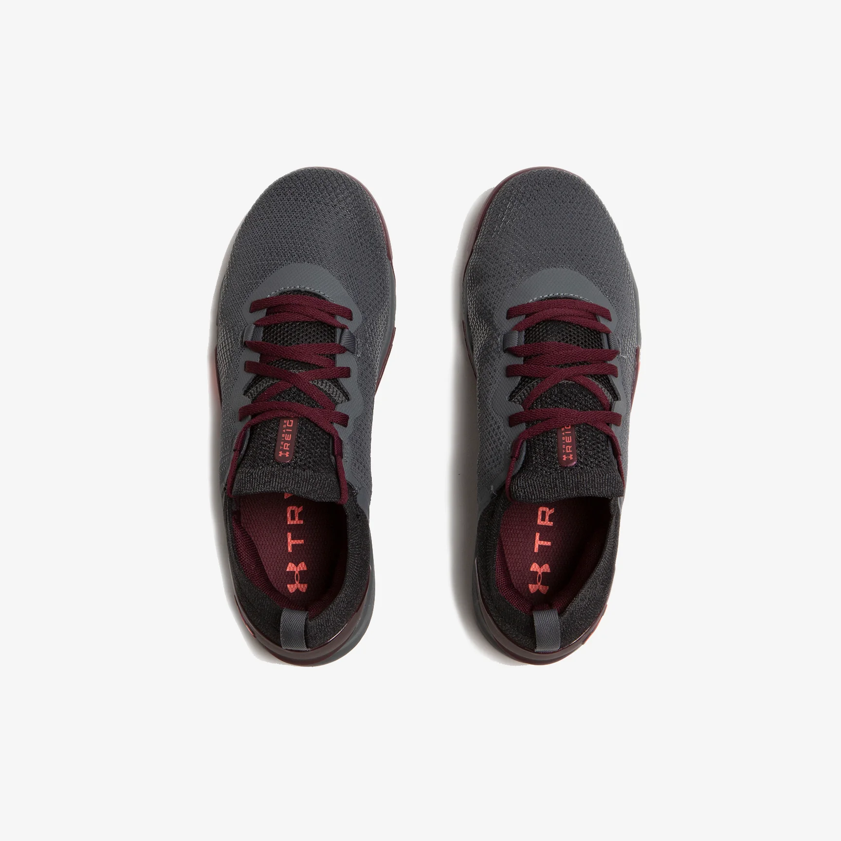 UNDER ARMOUR TRIBASE⢠REIGN 3 TRAINING