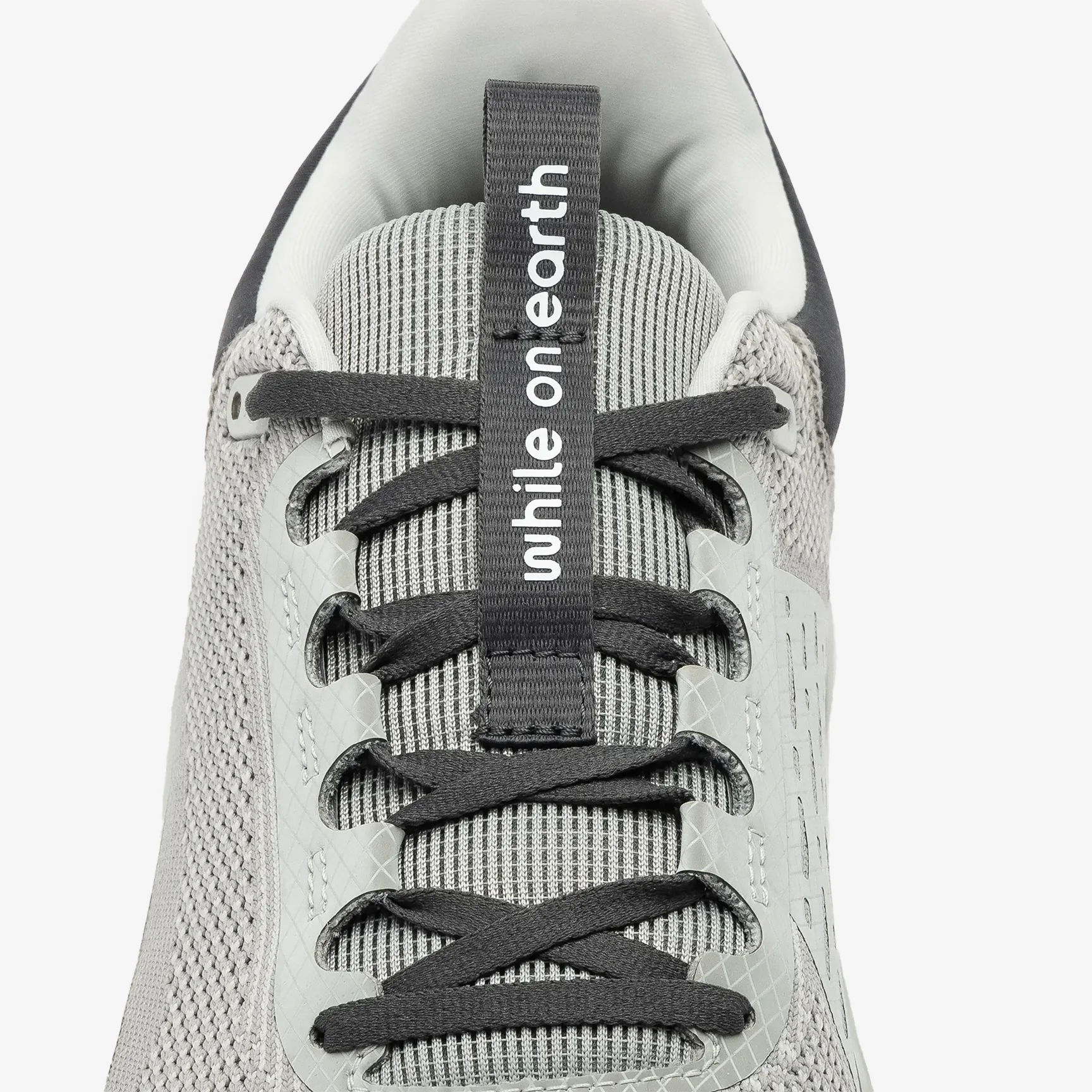 WHILE ON EARTH MOVE TRAINER - Image 6