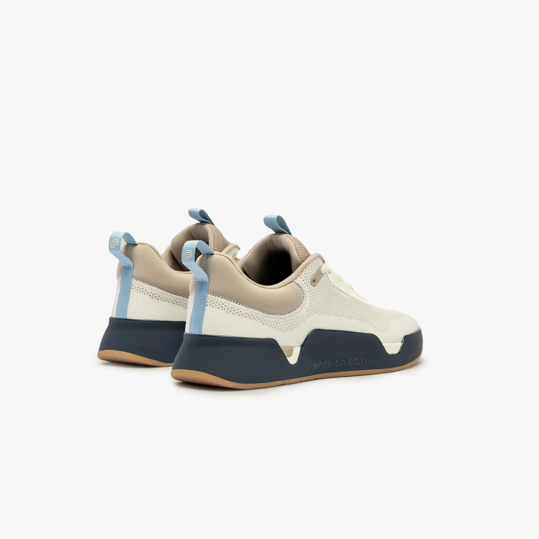 WHILE ON EARTH MOVE TRAINER - Image 3
